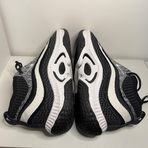 Nike Cosmic Unity 3 Black Sneakers Size M9.5/W11 - Picture 4 of 10